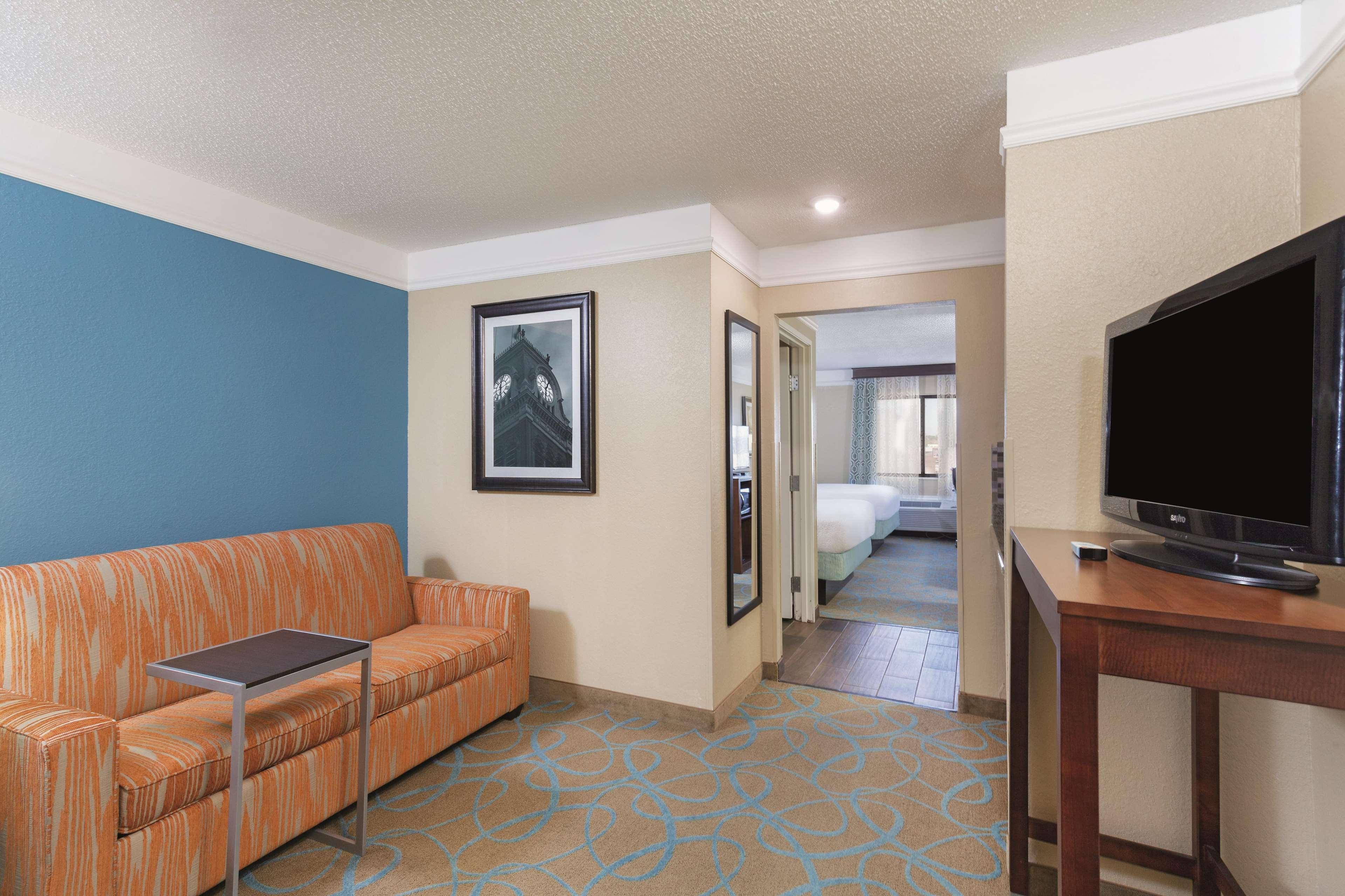 La Quinta By Wyndham Elizabethtown Hotel Ngoại thất bức ảnh