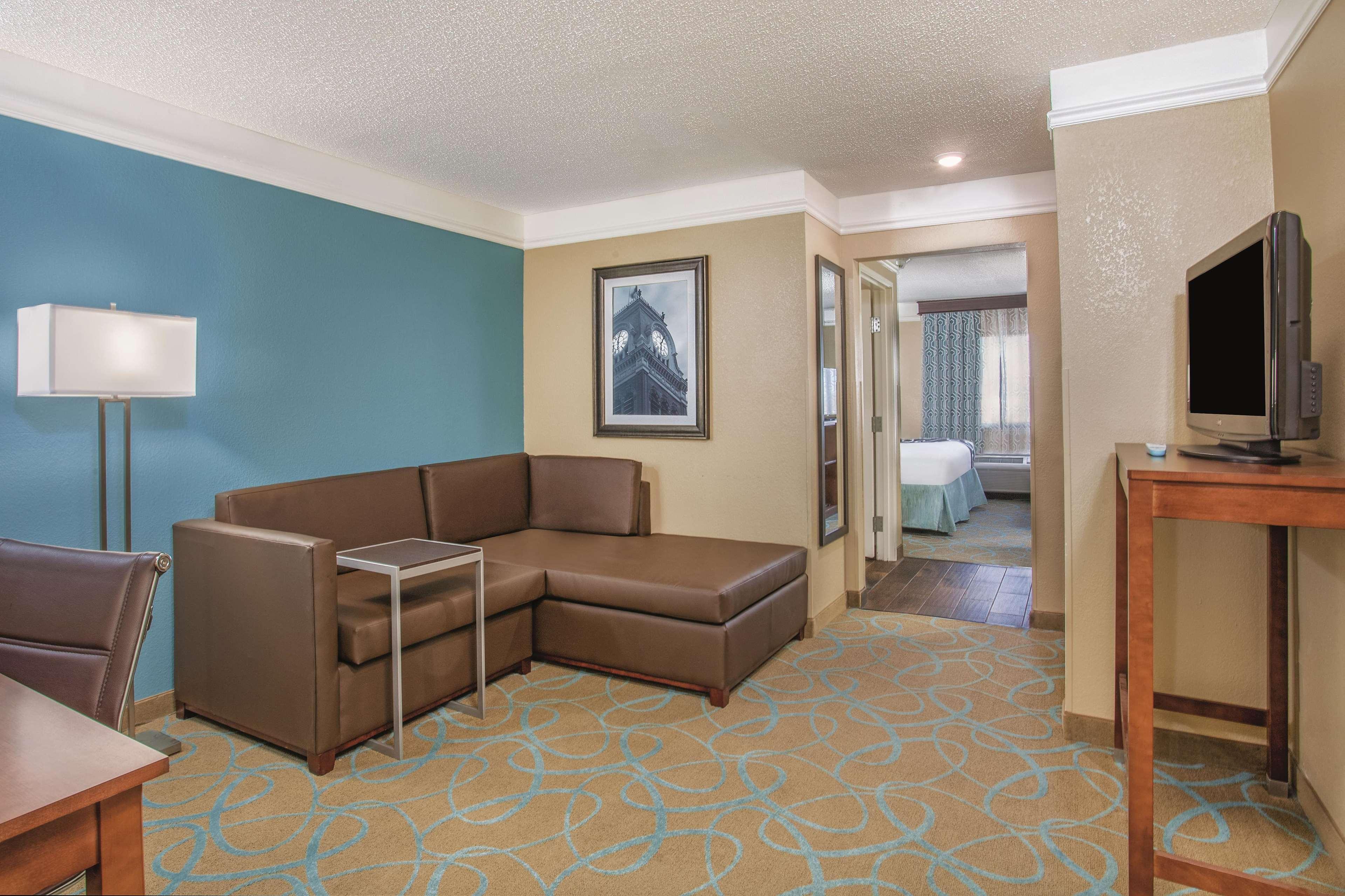 La Quinta By Wyndham Elizabethtown Hotel Ngoại thất bức ảnh