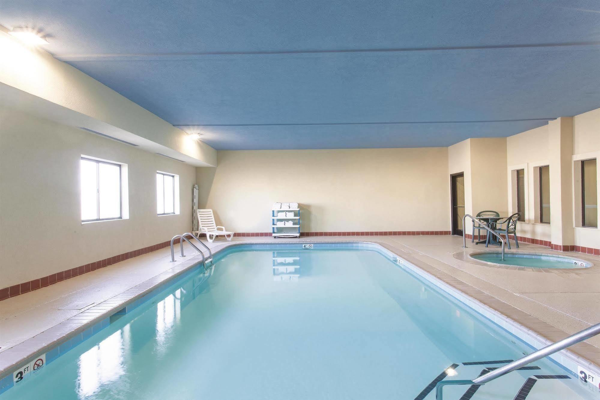 La Quinta By Wyndham Elizabethtown Hotel Ngoại thất bức ảnh